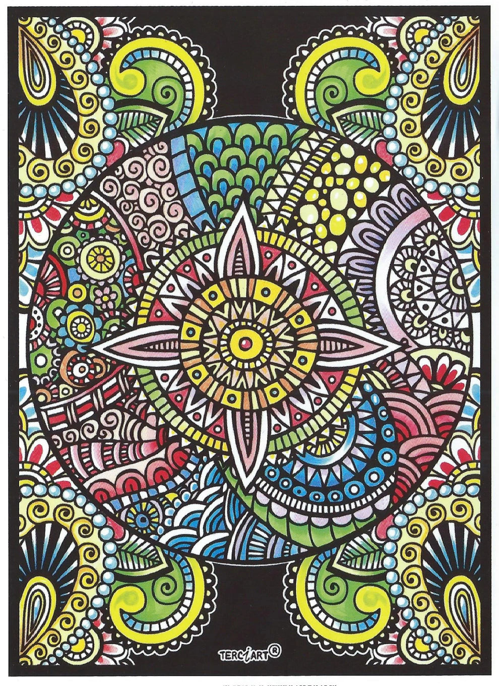 Photo d’un tableau à colorier en relief motif mandala géométrique et floral.