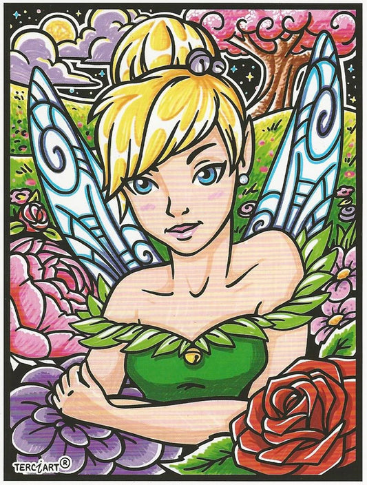 Photo d’un tableau à colorier en relief représentant une fée blonde aux ailes bleues, entourée de fleurs.