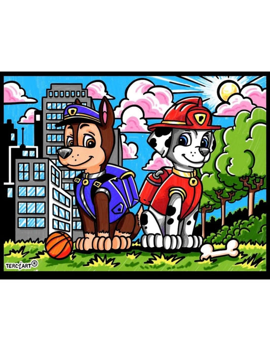 Photo d’un tableau à colorier en relief représentant deux chiens déguisés en policier et pompier dans un décor urbain.
